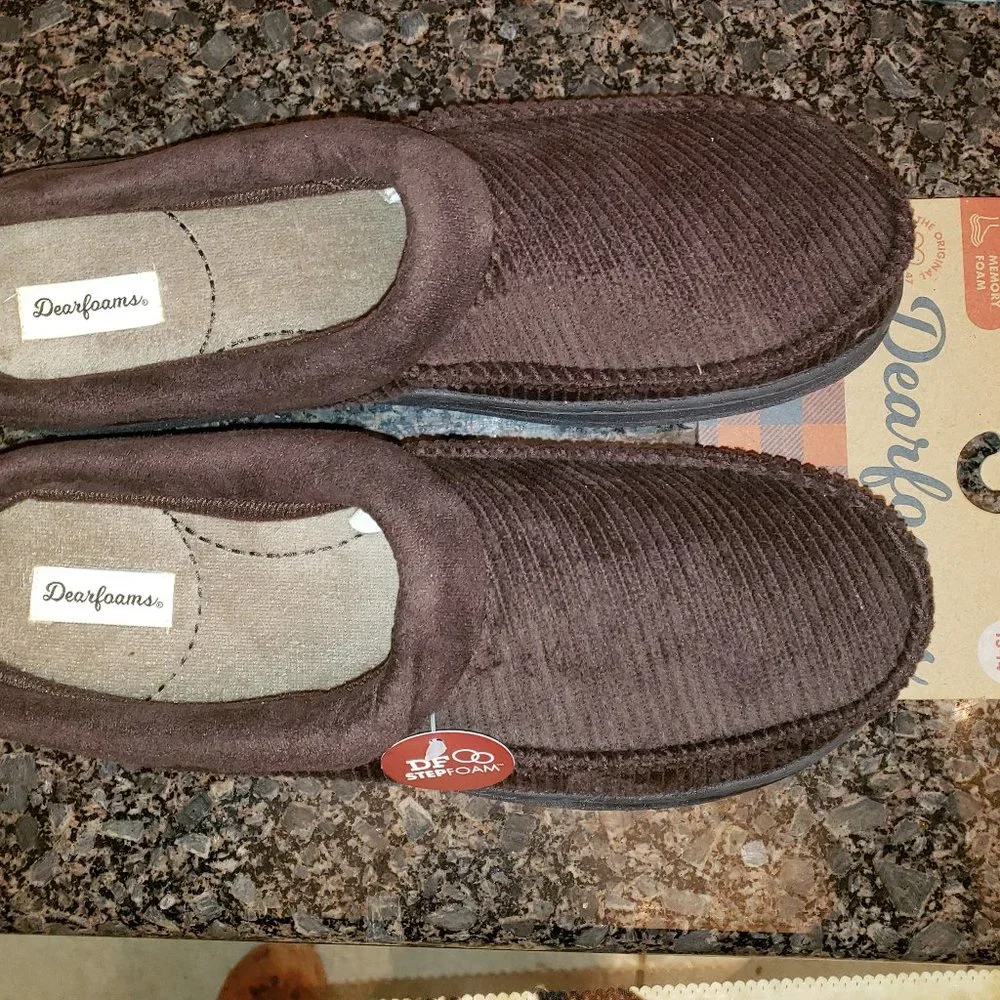 NWT Men Dearfoams  Corduroy Memory Foam Moccasins Size XL 13 - 14